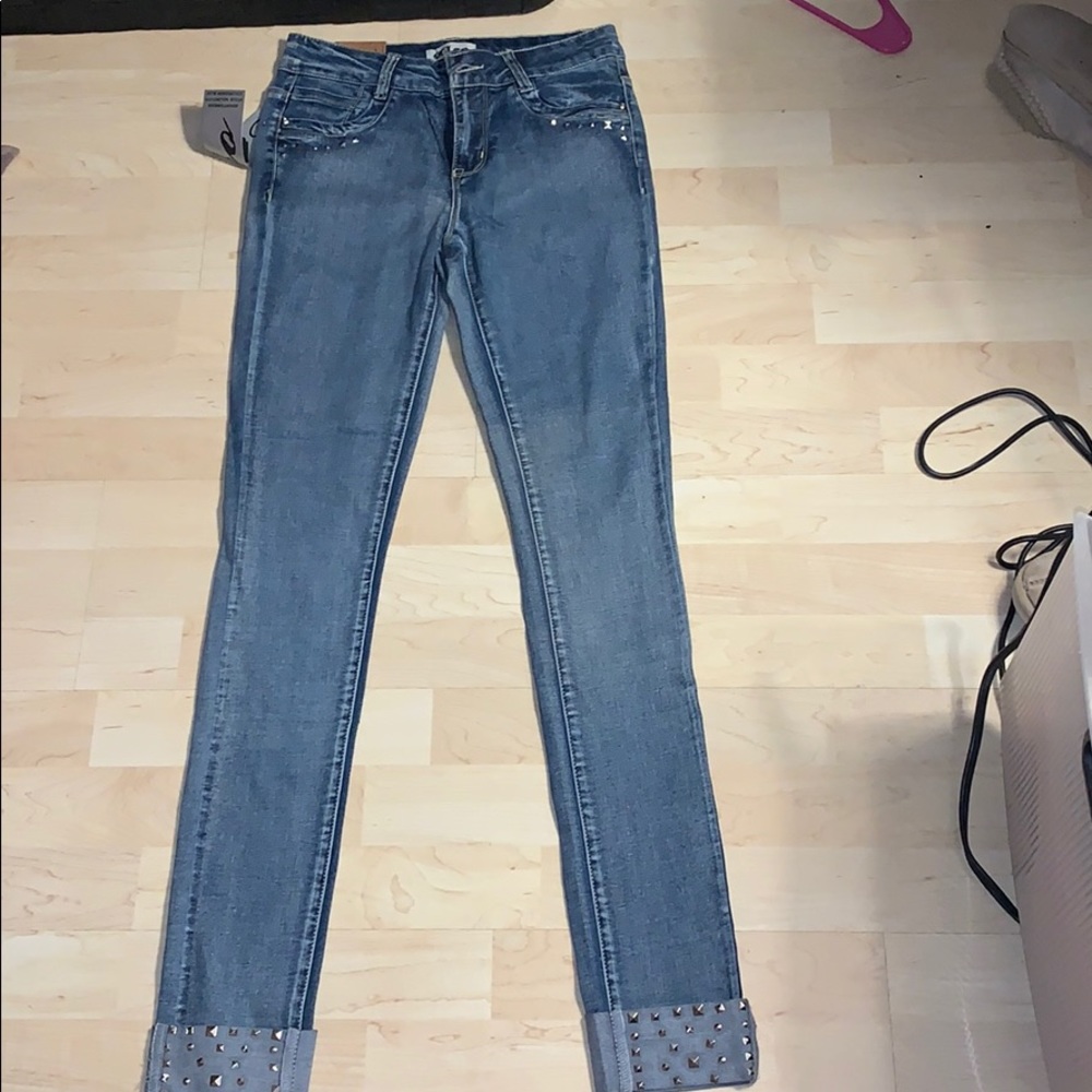 NWT STUDDED SKINNY JEANS